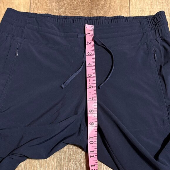 ATHLETA La Viva Ruched Cropped Jogger Pants Size 2 Navy - Picture 10 of 13
